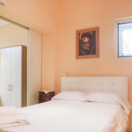 Donna Costanza Apartman *
